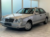 Mercedes-Benz E 230 Classic - Schiebedach/Automatik/Klima/PDC Kreis Pinneberg - Pinneberg Vorschau