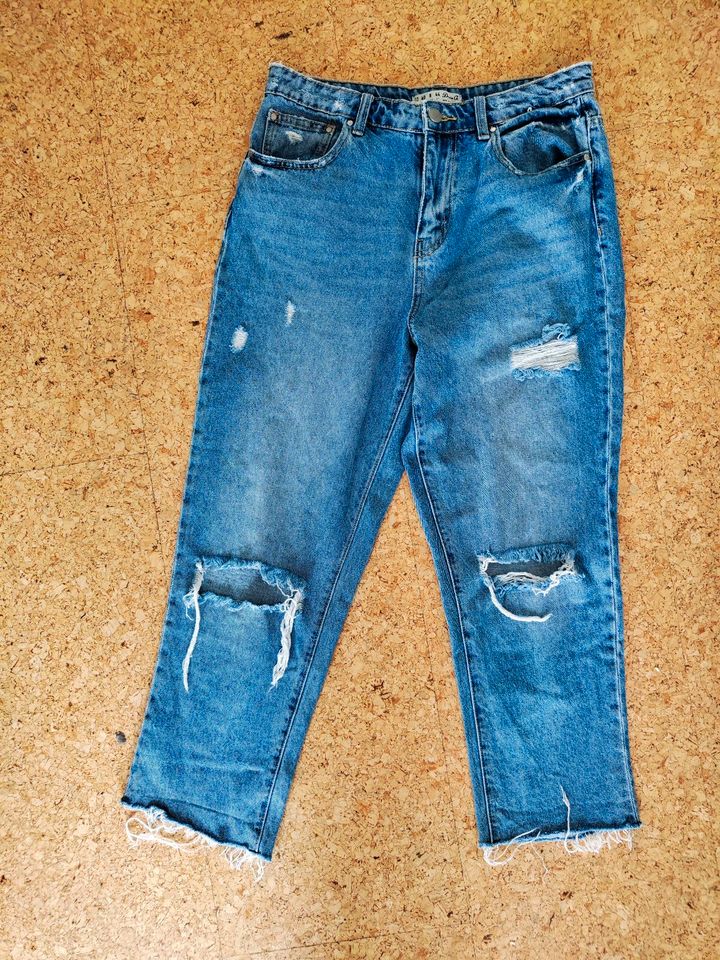 Jeans locker // weiter Schnitt in Kernen im Remstal