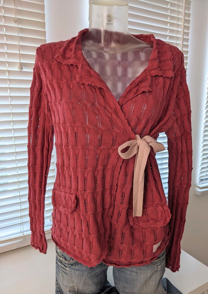 Odd Molly Strickjacke rot Wickeljacke Pullover M in Bassum