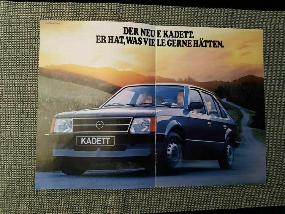 Verkaufsprospekt Opel Kadett D Limousine und Caravan Oldtimer in Taunusstein