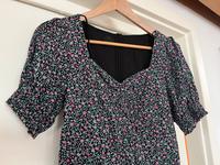 Pinko Kleid lang Blümchen schwarz Ausschnitt XS S Neuhausen-Nymphenburg - Neuhausen Vorschau