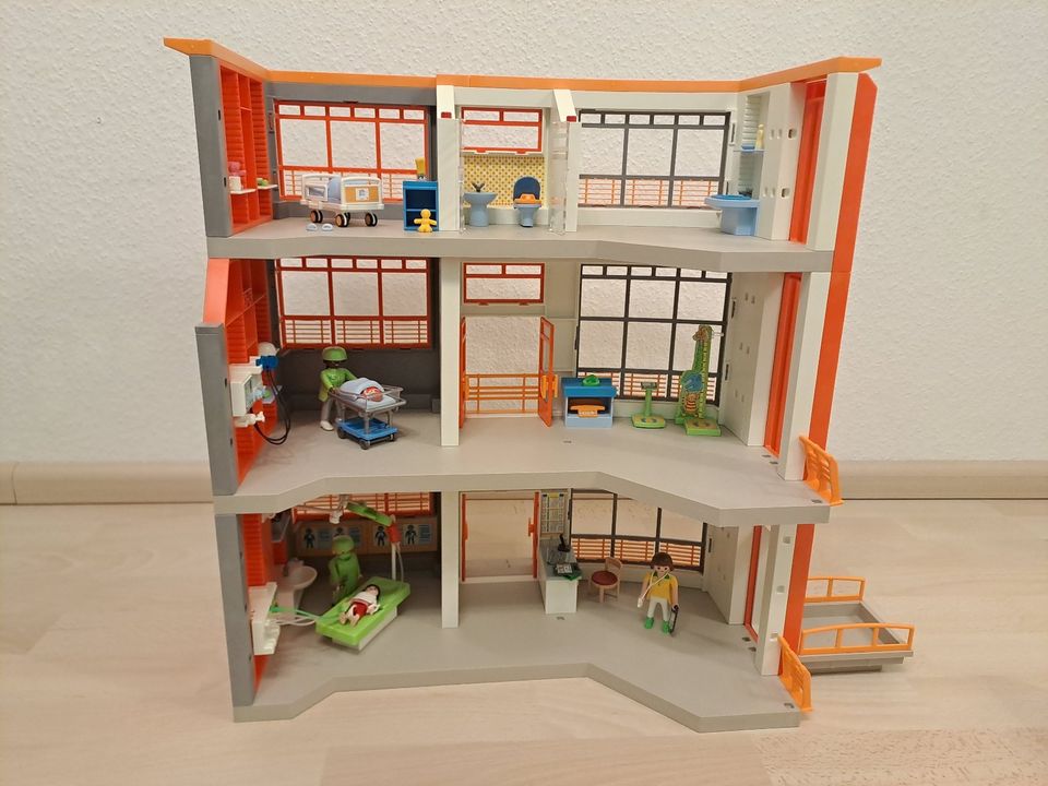 Playmobil Kinderklinik 6657 und Etagenergänzung 6443 in Hessen - Trebur |  Playmobil günstig kaufen, gebraucht oder neu | eBay Kleinanzeigen ist jetzt  Kleinanzeigen