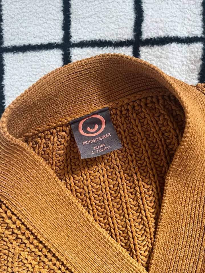 Manitober Kinder Cardigan braun Gr. 98/ 104 in Coesfeld