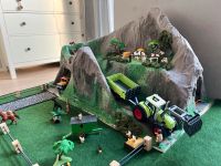 Spielberg für Playmobil mit Tunnel, Wiesen und Zäunen Hessen - Maintal Vorschau