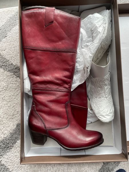 Tamaris Stiefel Bordeaux rot Gr. 37 nagelneu in Niedersachsen - Worpswede |  eBay Kleinanzeigen ist jetzt Kleinanzeigen