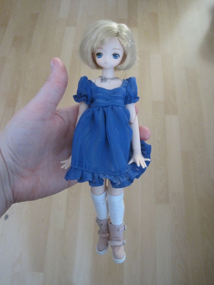 Azone Anime Doll Puppe lilitiert BJD Fashion Doll Komplettoutfit in Wuppertal