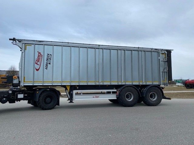 Fliegl ASS 298 Agro Truck Abschiebewagen in Mühldorf a.Inn