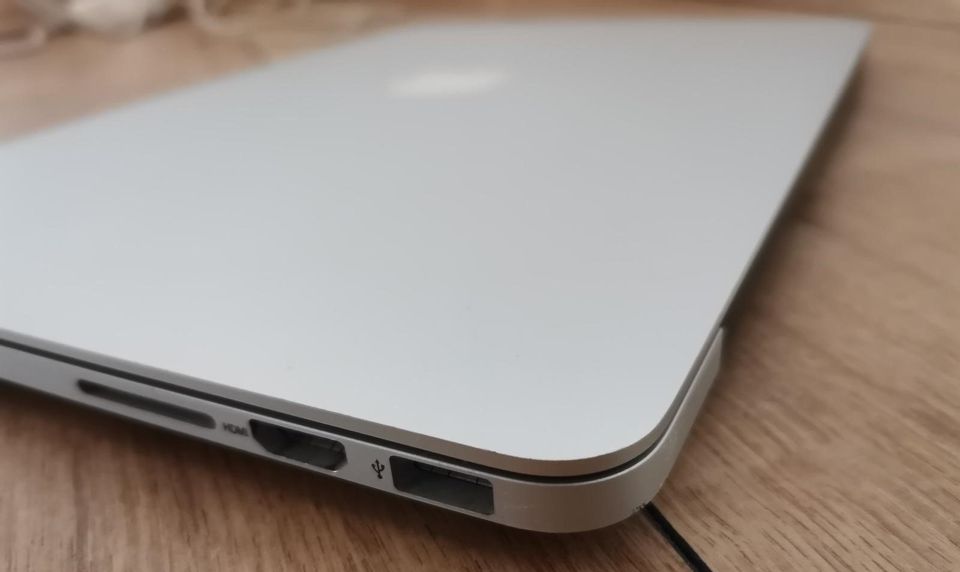 MacBook Pro (Retina 13 Zoll, Anfang 2015) in Melle