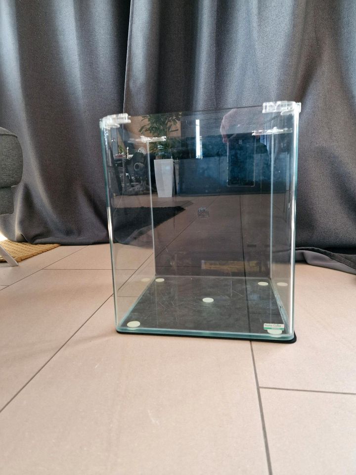 30 Liter Dennerle Nano Cube in Aschheim