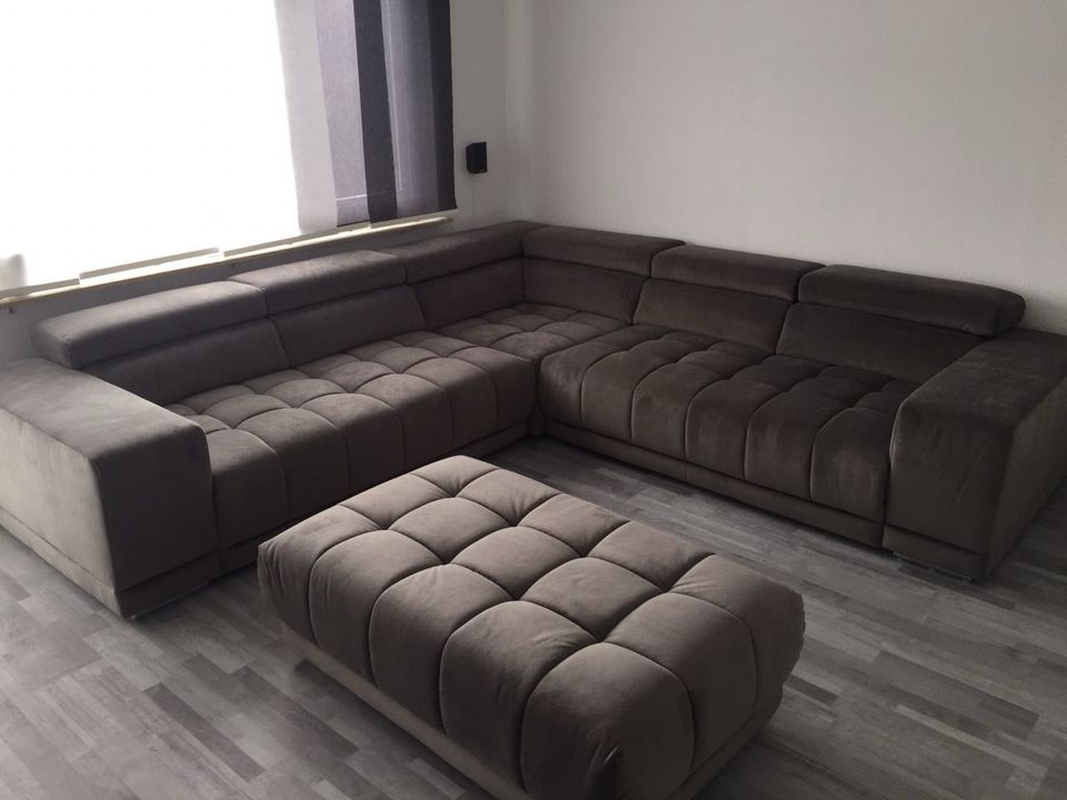 Eck Couch Sofa 300x300 + Hocker in Remscheid