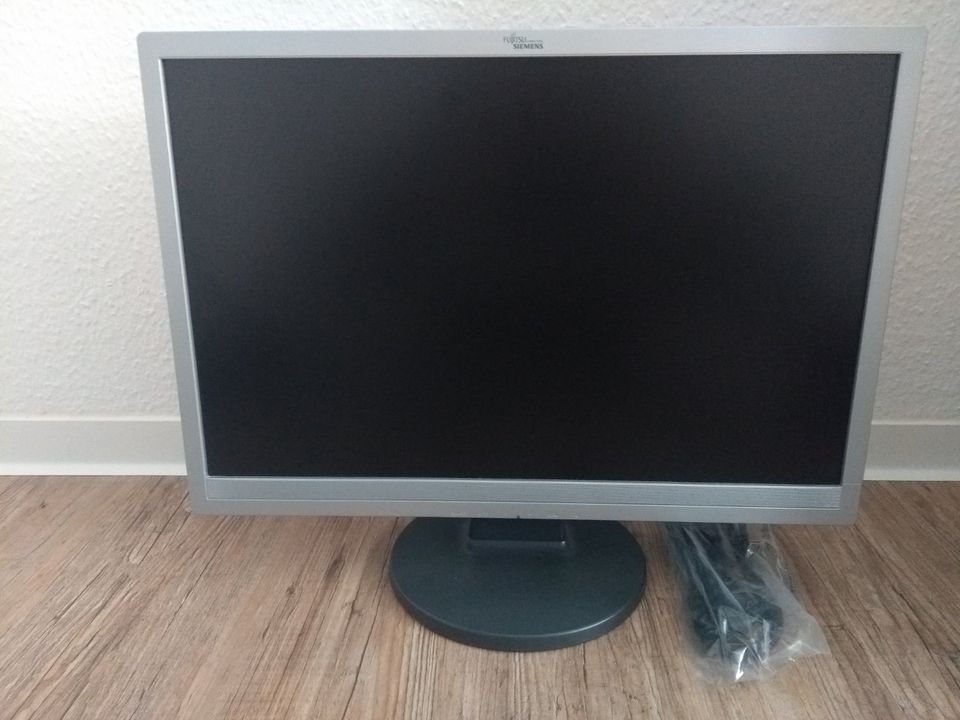 Monitor 22 Zoll in Böhlen