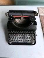 Schreibmaschine der Marke Urania und eine namentlich unbekannte Nordrhein-Westfalen - Sankt Augustin Vorschau