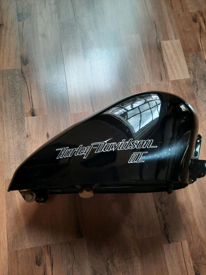 Harley Davidson Tank in Sickte