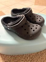 Crocs Comfort gefüttert Gr. M7 W9 39/40 schwarz Nordrhein-Westfalen - Elsdorf Vorschau
