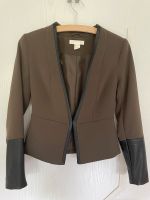 Blazer grün mit Leder Highlights an Ärmel & Kragen, H&M 34 Bayern - Würzburg Vorschau