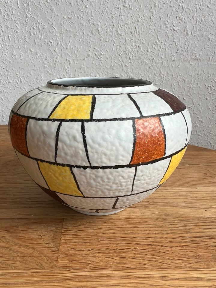 Ilkra Keramik Vase mit geometrischen Muster. in Berlin