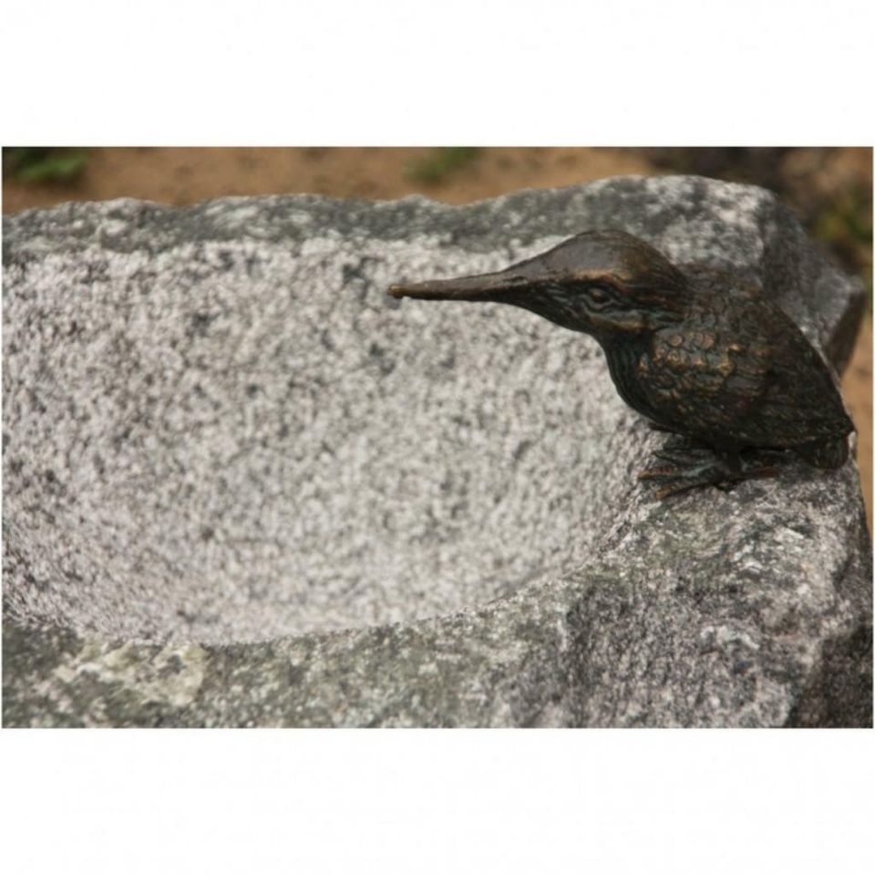 BEISPIEL BILD VOGELTRÄNKE GRANIT MIT BRONZE VOGEL NATURSTEIN in Essen