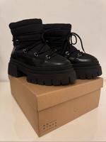 Damen Boots Stiefel schwarz Gr. 39 Wandsbek - Hamburg Bramfeld Vorschau