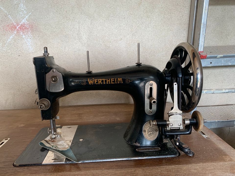 Nähmaschine Wertheim Antik in Willingen (Upland)