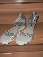 tolle Silber farbene Walkx Sandalen Sandaletten Gr. 40 Niedersachsen - Helmstedt Vorschau