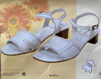 Sandalen weiß echt Leder Größe 38 Bayern - Schöllkrippen Vorschau