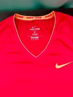 Nike-Trainings-Shirt in azalee-orange XS längere Form Berlin - Wilmersdorf Vorschau