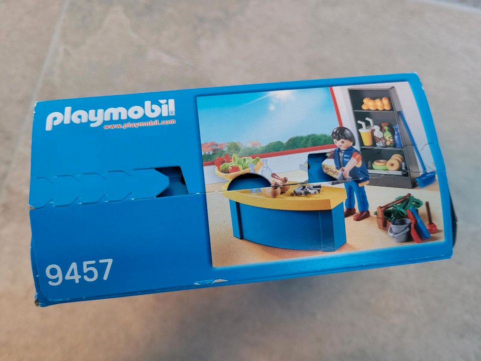 Playmobil City Life 9457- Hausmeister mit Kiosk in Volkmarsen