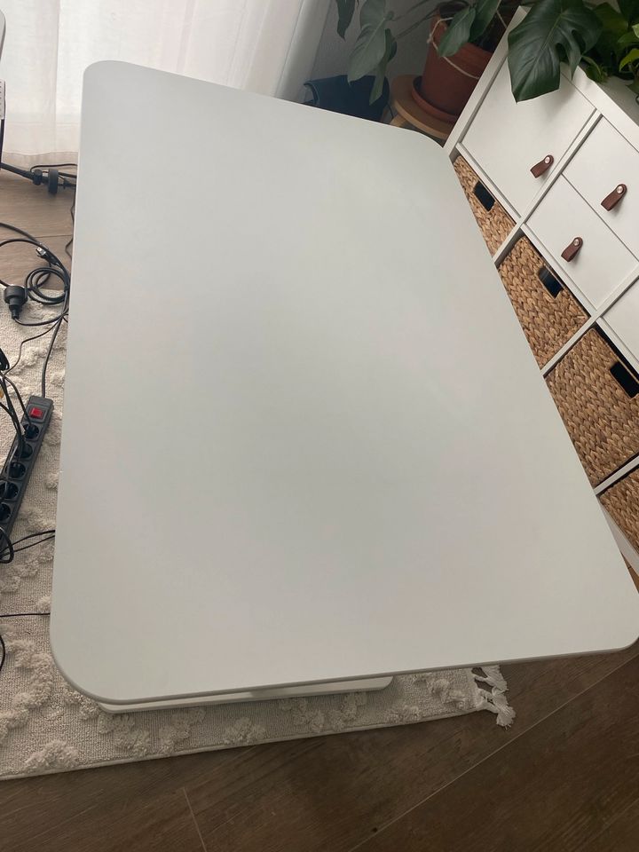 Tischplatte Schreibtisch weiß 120x80cm von Ikea BEKANT in Stuttgart