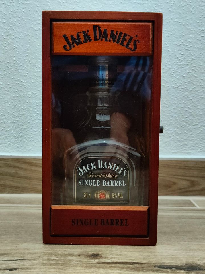 Jack Daniels Single Barrel Vitrine Display Holzbox +Flasche(leer) in Altheim (Alb)