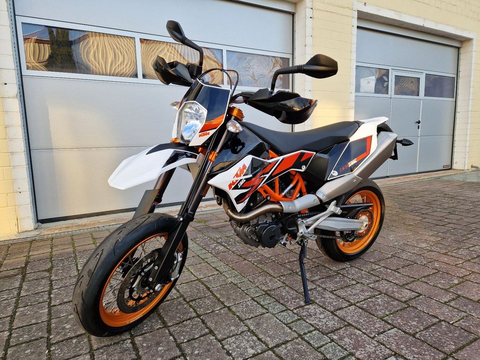 KTM SMC R 690 LC4  Bj.August 2017-Neuzustand-TÜV/Kundendienst Neu in Kleinrinderfeld