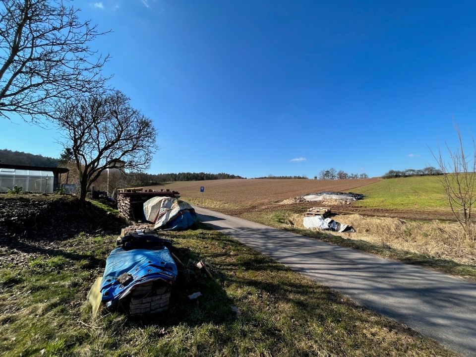 Preisreduzierung! Erschlossenes Baugrundstück mit traumhaftem Naturblick! in Maroldsweisach