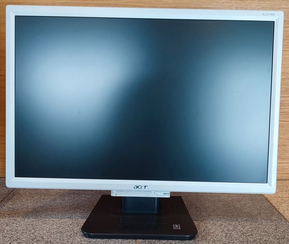 Acer AL2216W 22" Monitor LCD TFT 1680x1050 TN Panel in Salzweg