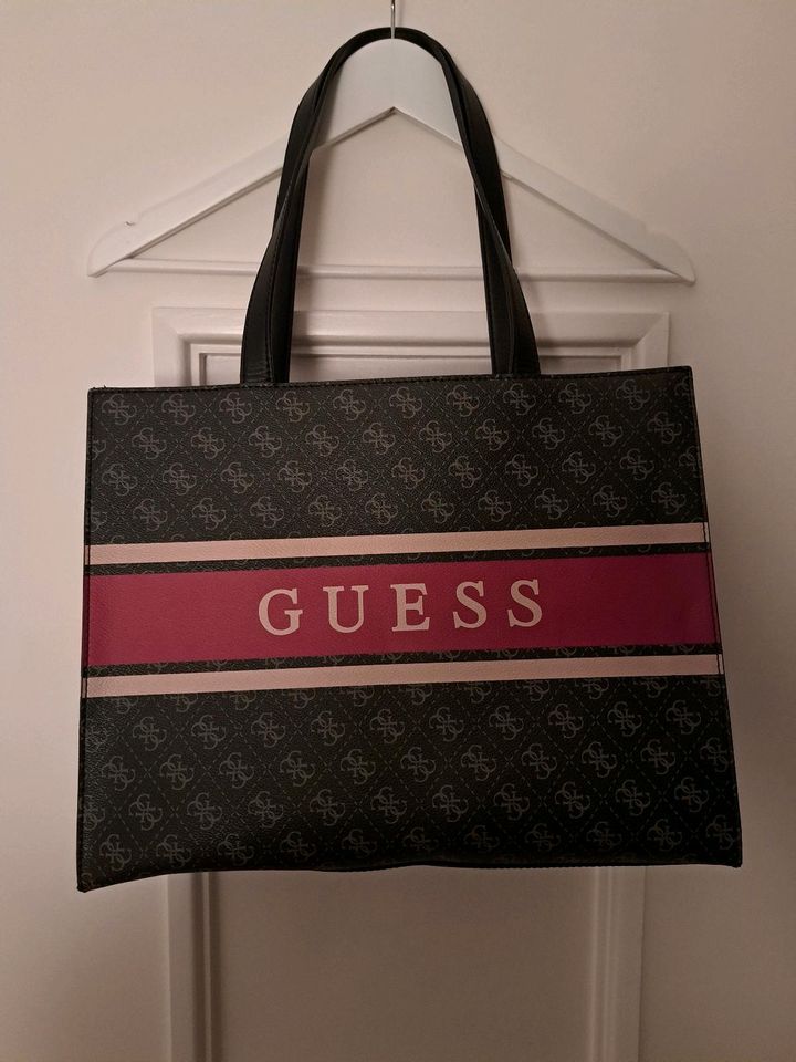 Tasche von Guess ( NEU) in Berlin