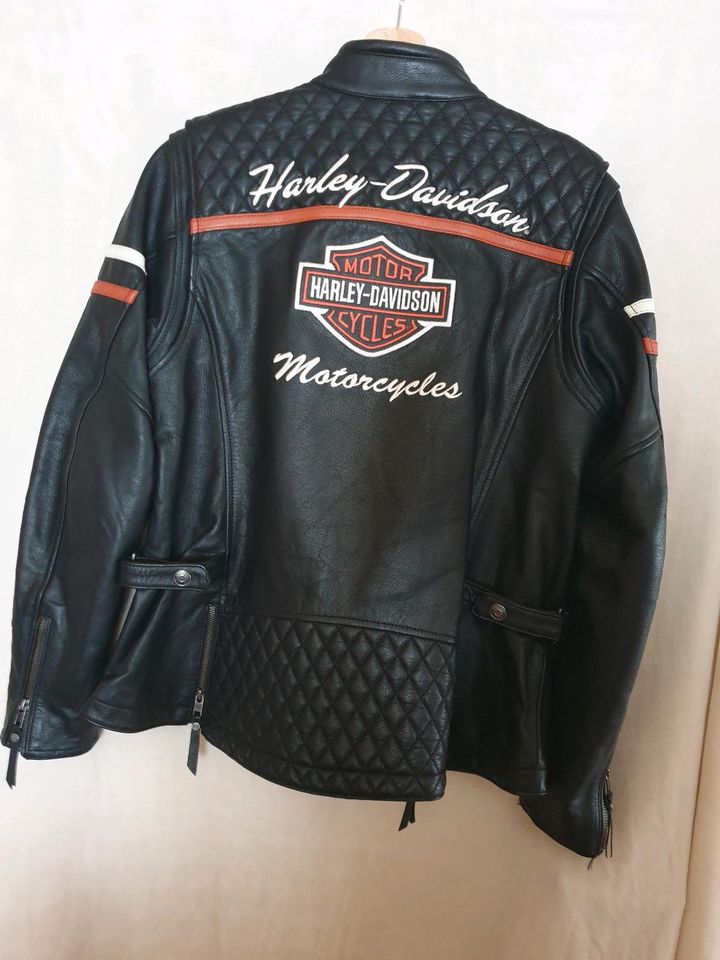 Lederjacke Harley Davidson in Büdingen