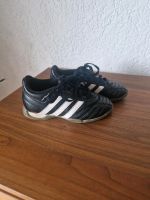 Adidas Kinderturnschuhe, Questra,  Größe 30 Nordrhein-Westfalen - Bad Driburg Vorschau