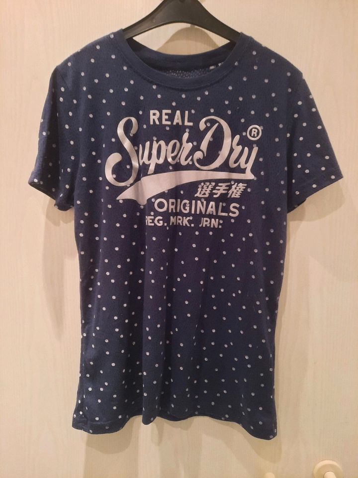 Superdry T-Shirt Mädchen Damen in Niederdorfelden