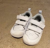 Nike Pico 5 Baby Schuhe Sneaker 22 weiß Turnschuhe Niedersachsen - Buchholz in der Nordheide Vorschau