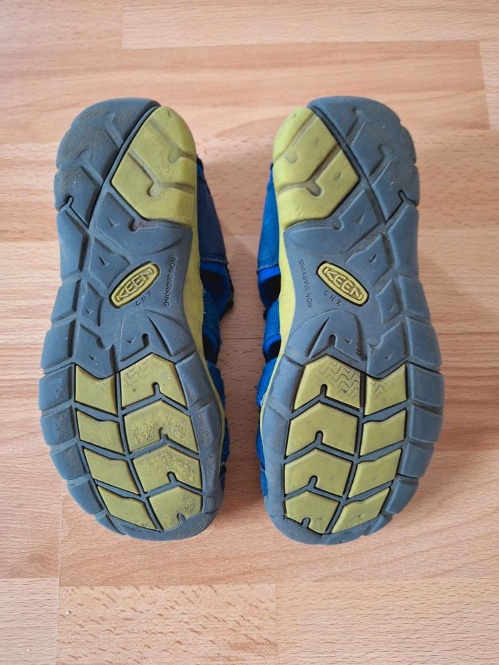 Keen Sandalen Seacamp II CNX Blue Depths/Chartreuse Gr. 32/33 in Dresden