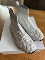 GUESS Zyla  Turnschuhe Weiß Gr.39 OVP nagelneu Bayern - Lappersdorf Vorschau
