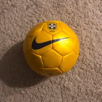 NIKE Mini Ball “Brasilien 10 Ronaldinho“ Eimsbüttel - Hamburg Lokstedt Vorschau