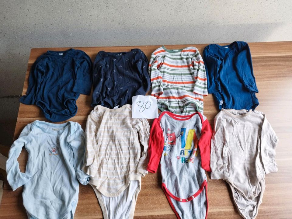 Kinderkleidung Größe 80 komplettes Paket junge in Schorndorf