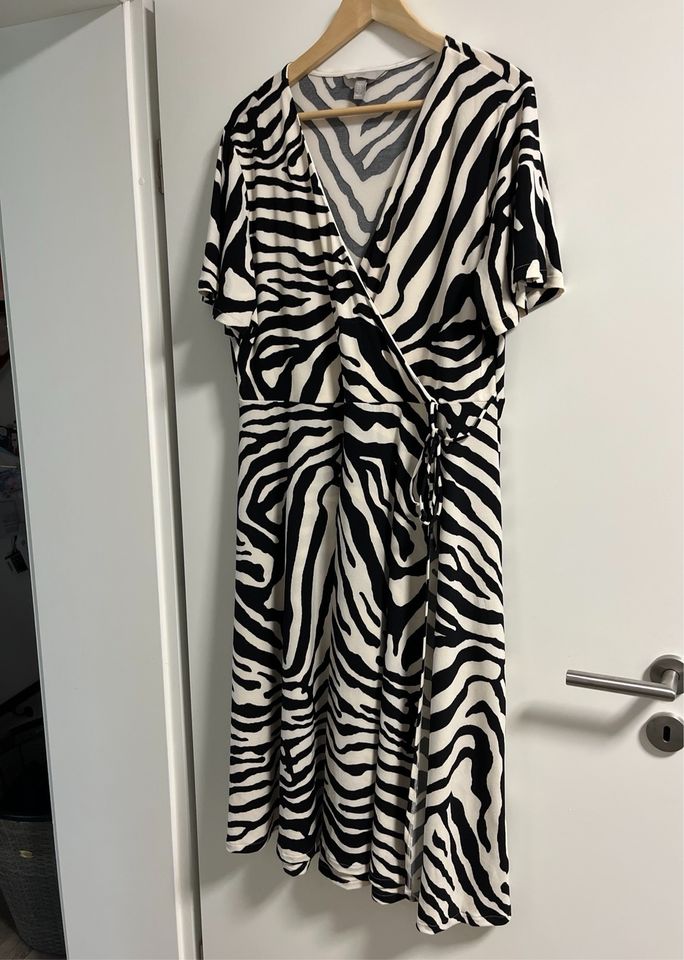 XL (44-46) H&M Wickelkleid Kleid Zebra Jersey neuwertig Midi in Erftstadt