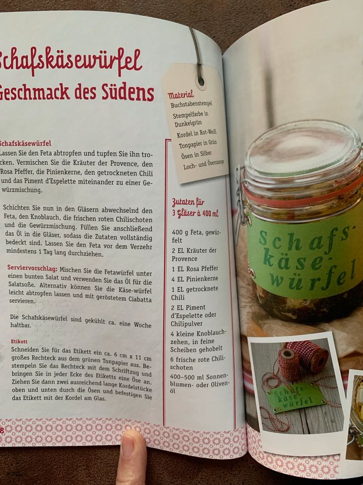 Ein gemachtes hübsch verpackt, neu in Knittlingen