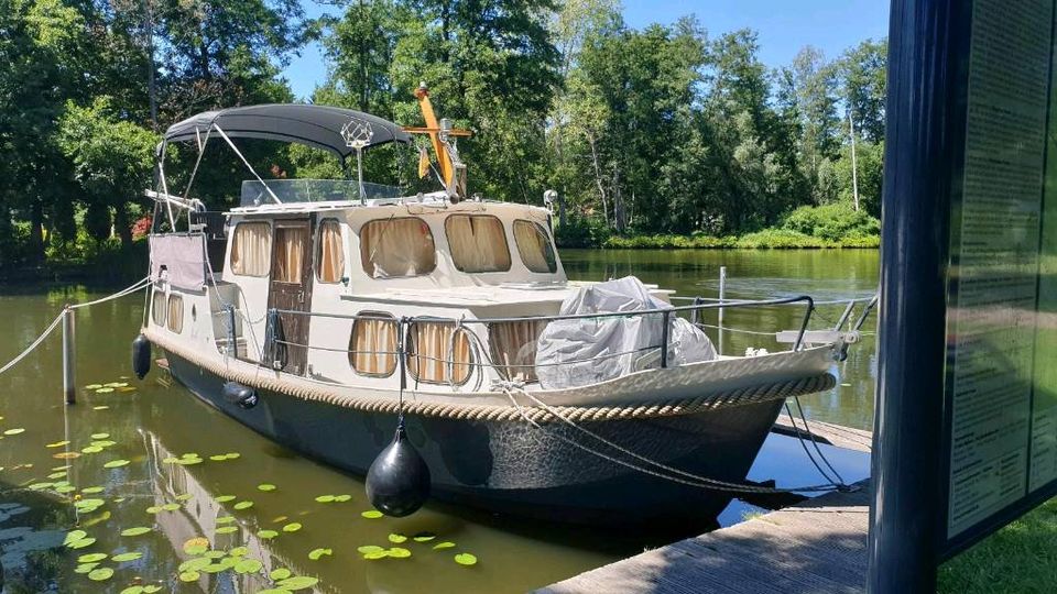 Kajütboot Stahlboot 10m in Beeskow