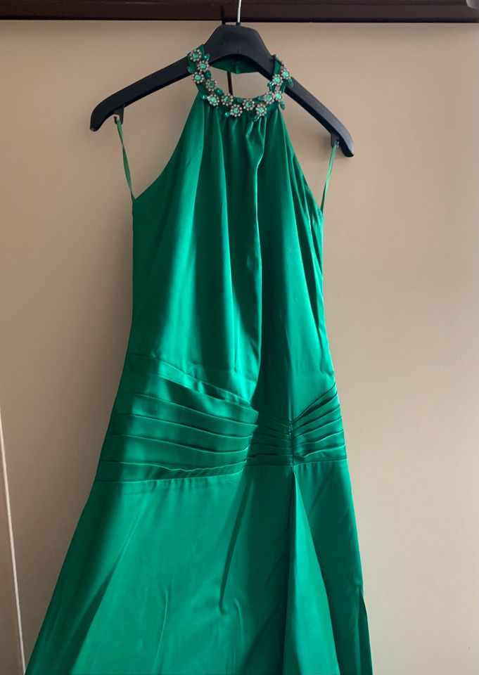 KLEID , Partykleid, Feierkleid in Taufkirchen München