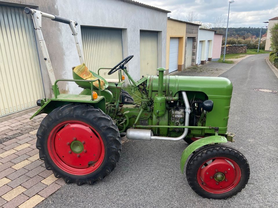 Fahr D90 Dieselschlepper in Petersaurach