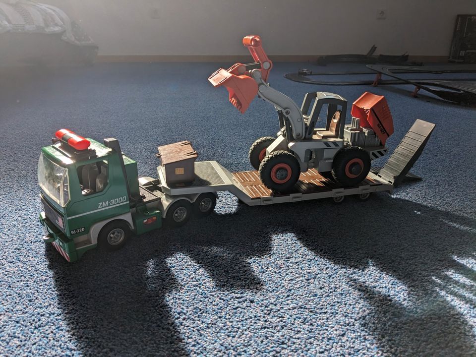 Playmobil Tieflader mit Bagger 5026 in Hünxe