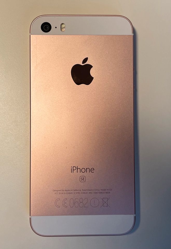 iPhone SE 1. Generation mit 32 Gb in Rosé Gold in Wildeck