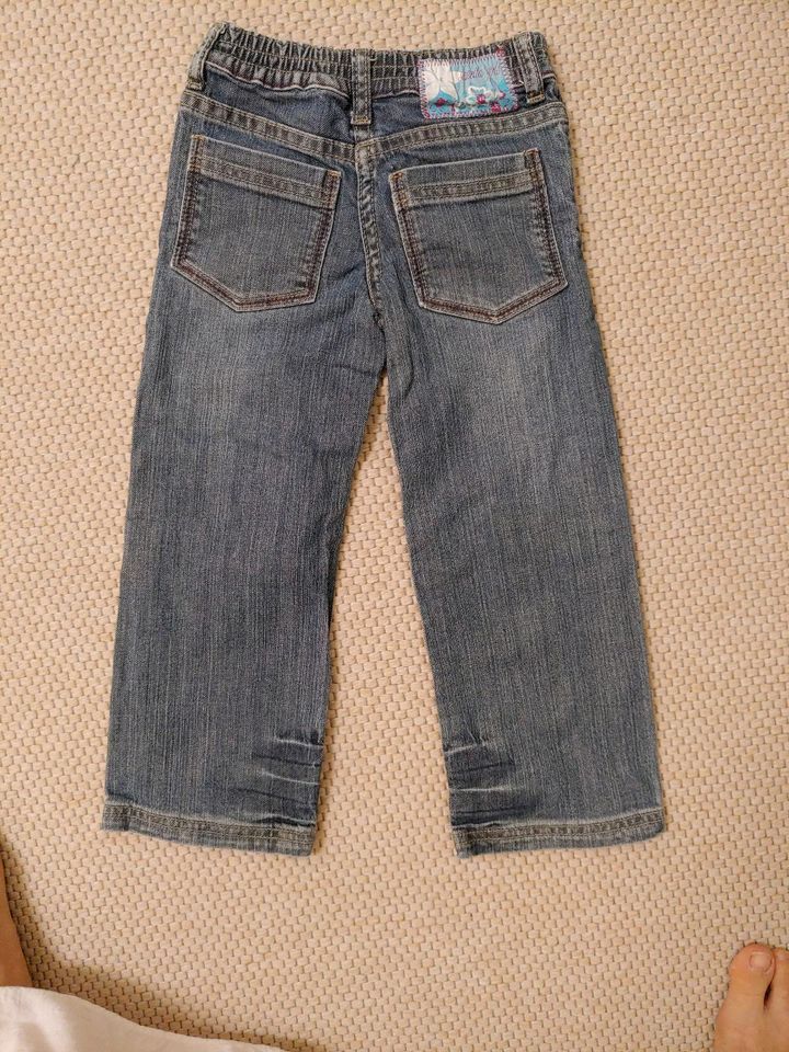 Hosen / Jeans Gr. 104 versch. Marken in Eisenberg