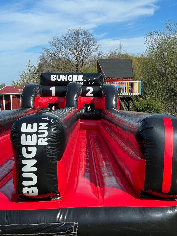 Bungeerun mieten Aufblasbar 11x3 Meter 199 Euro auch Erwachsene in Oranienburg